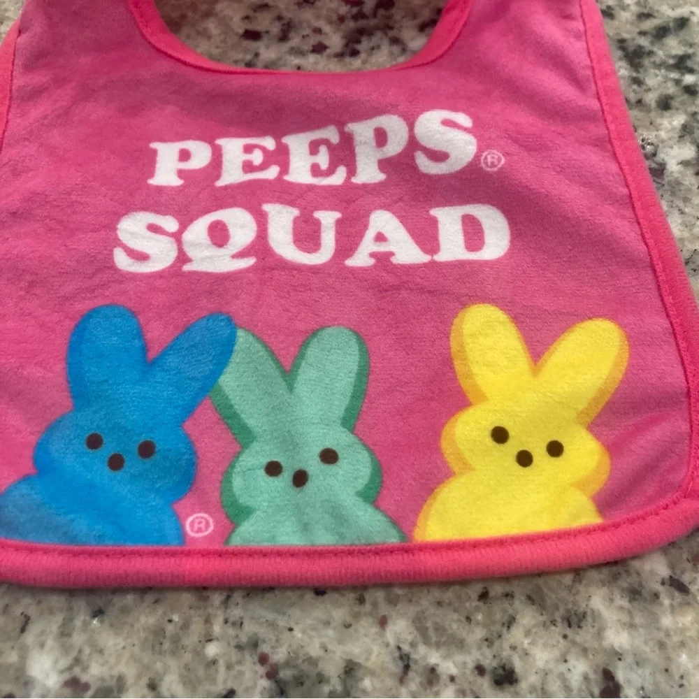 Peeps hot pink baby feeding bib with 3 bunnies on it new without tags